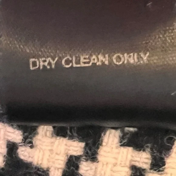 HAROLDS Siz 8 100% Wool Herringbone Skirt Black White Lined Academia Luxury Chic - Picture 6 of 10